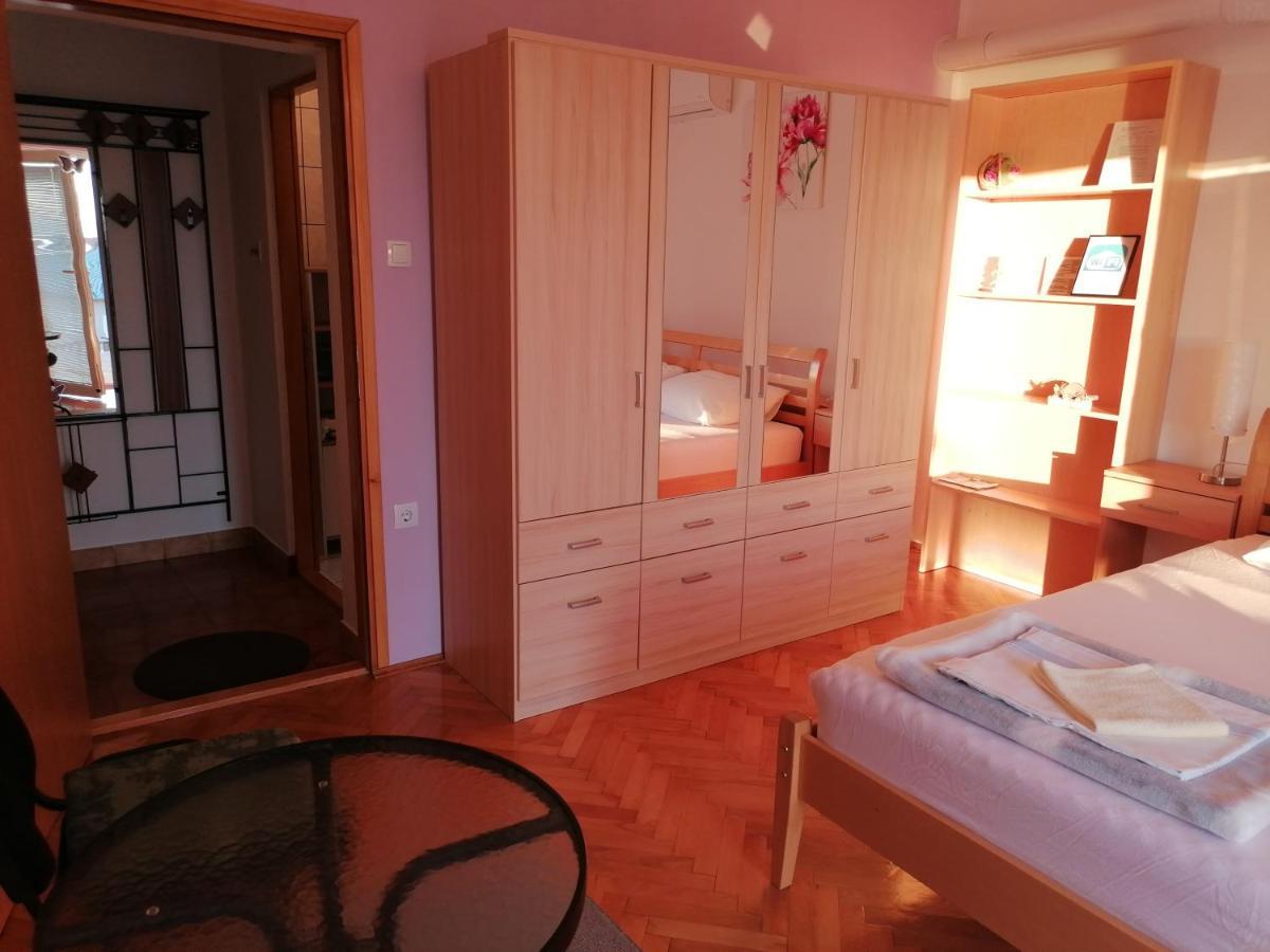 Guest House Pamela Senj  Zewnętrze zdjęcie