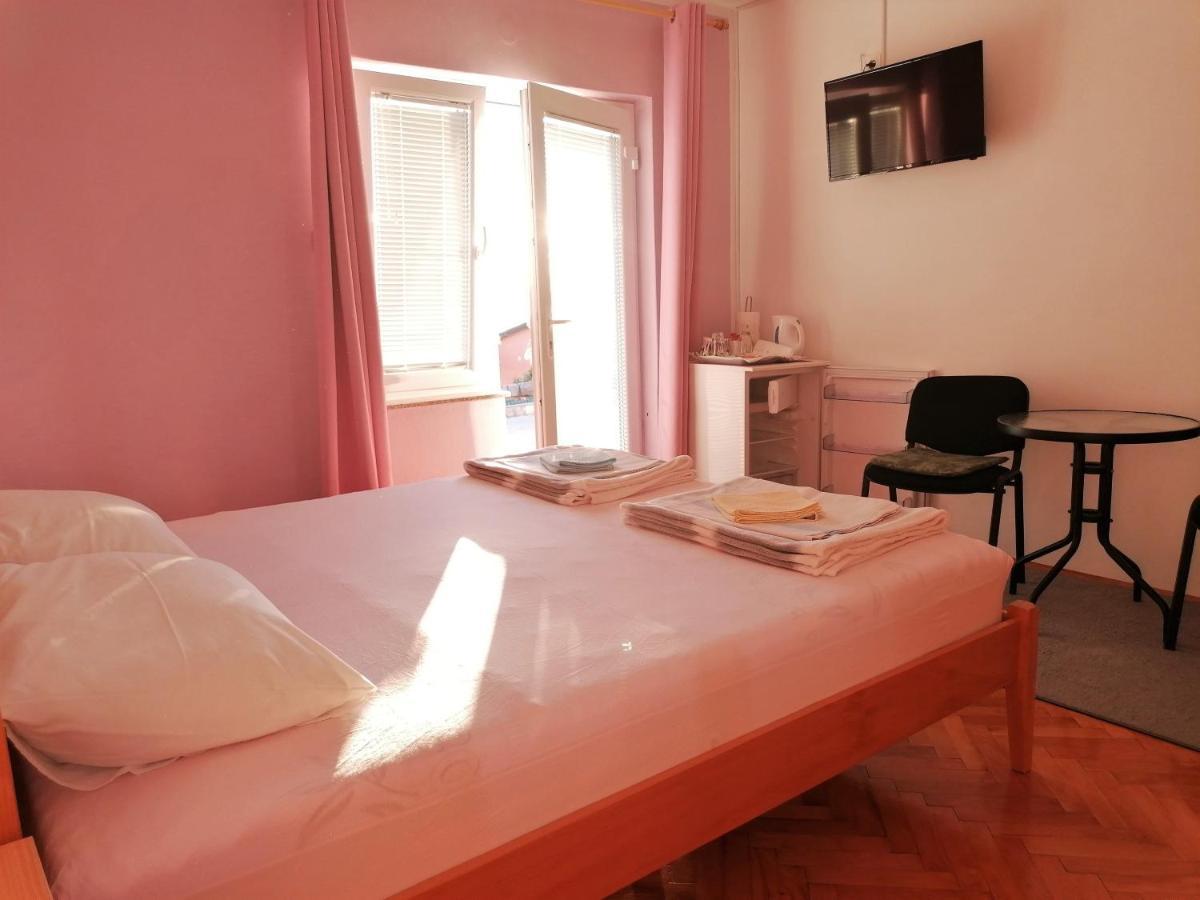 Guest House Pamela Senj  Zewnętrze zdjęcie